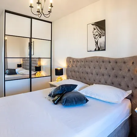Apartmán Morska 6 Luxury Znjan *