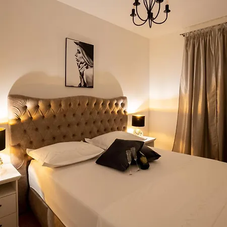 Apartman Morska 6 Luxury Znjan